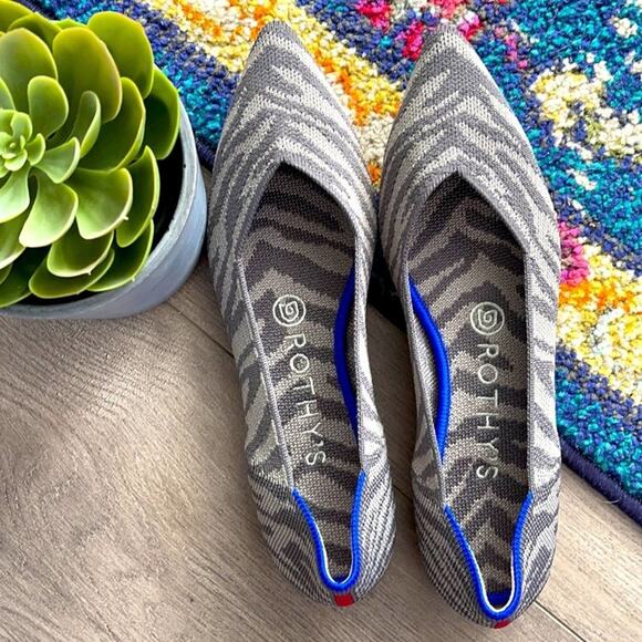 Rothy’s zebra gray size 6.5 flat pointed woman’s shoes - Picture 4 of 12